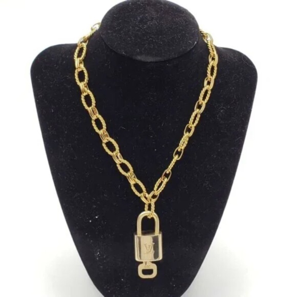 Authentic Louis Vuitton Lock & Key W/ Unbranded Stainless Gold Plated Gold Chain